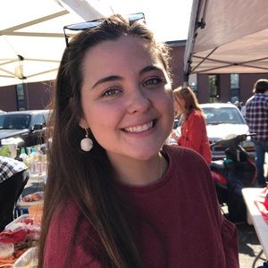 Meet your Posher, Abby